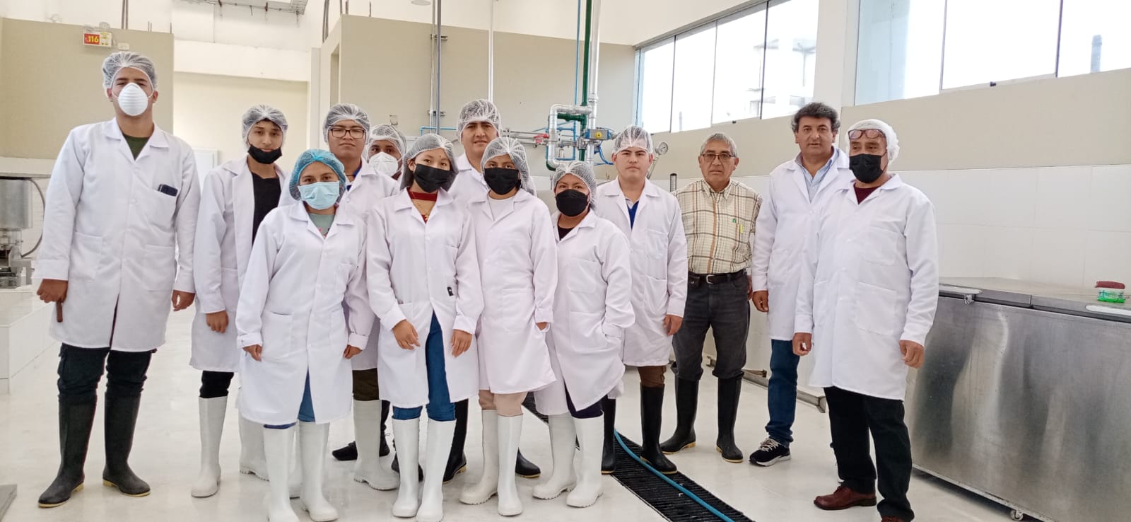 Foto 2 — Acuicultura y Procesamiento Pesquero